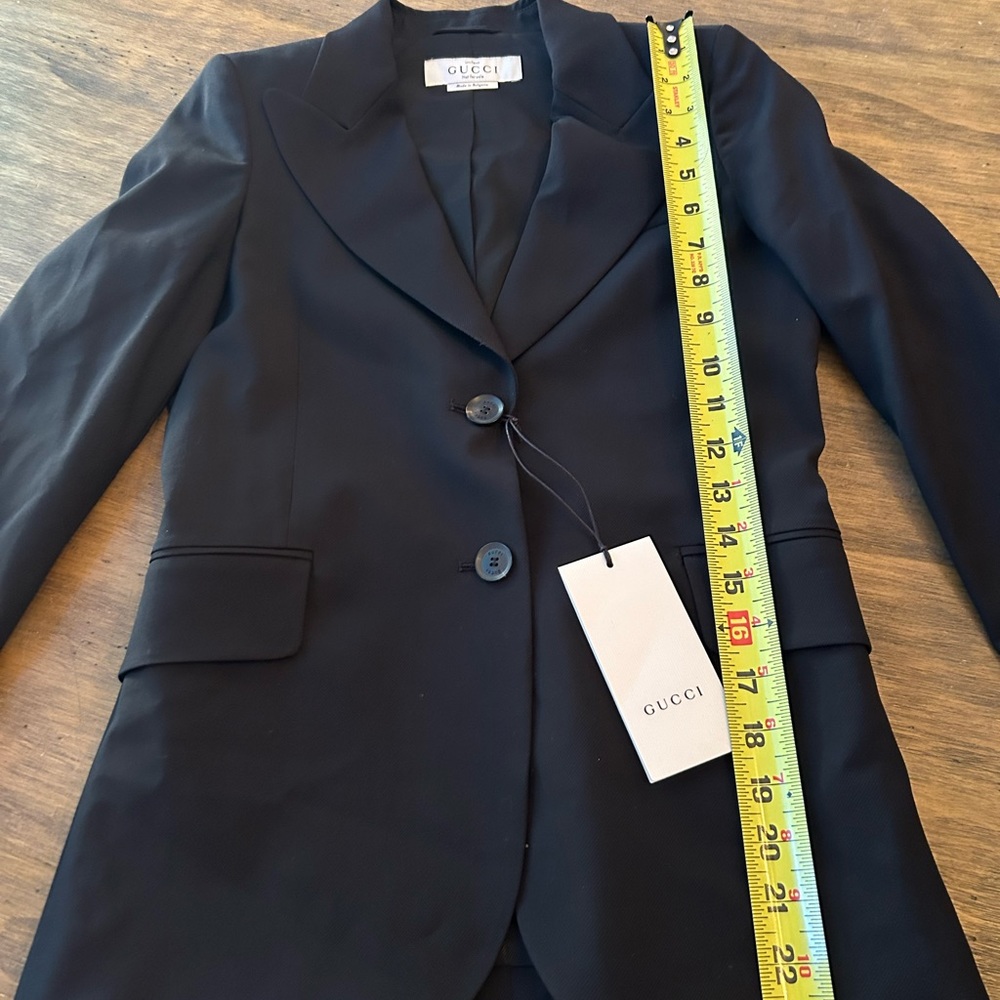 Gucci Black Blazer 36 used One time, without tags Original bought from Poshmark - Picture 5 of 9